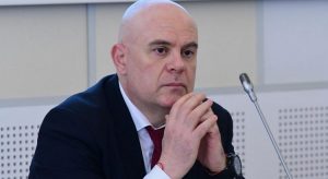 Narod.bg: Главният прокурор Иван Гешев прави партия