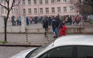 Има нова вълна от бомбени заплахи срещу училища в София