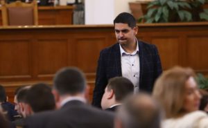 Прокуратурата поиска имунитета на Радостин Василев