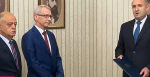 Денков не трепна: Продължаваме преговорите за кабинета