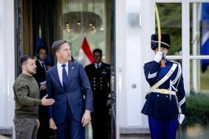 Зеленски: Украйна вече е де факто членка на НАТО