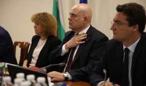 ВСС реши с пълно мнозинство: Второто искане за отстраняването на Гешев е допустимо