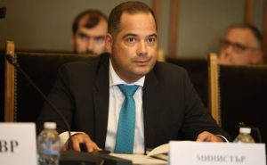 България не приема допълнителни условия, свързани с бежанци от Сирия и Афганистан, заяви Калин Стоянов