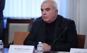 “Поетът“ Маноил Манев от ГЕРБ застава начело на вътрешната комисия в НС