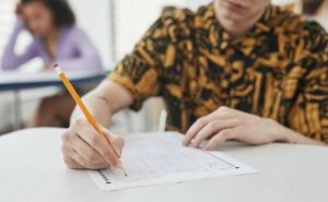 Поправителен за зрелостниците, недоволни от оценката. Отхвърлиха идеята да се повтаря от 2. клас