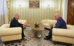 Президентът се лута, лута… и избра ГЕРБ-иконата Главчев за служебен премиер!