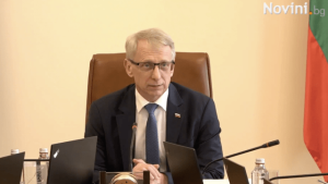 Акад. Денков ще отговаря на въпроси във Фейсбук
