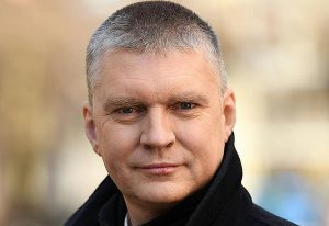 Експерт: ГЕРБ са готови да взривят всичко, за да продължат да държат служби, власт, информация