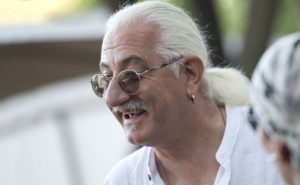 Певецът Етиен Леви се оказа агент на Държавна сигурност