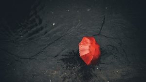 Силна гръмотевична буря се разрази над София, падна и градушка