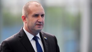 Президентът ще обяви в понеделник кога ще свика Народното събрание