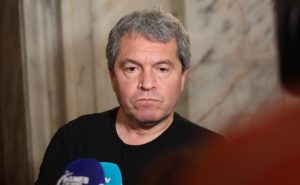 Тошко Йорданов смята, че “домовата книга“ може да се попълни до средата на септември