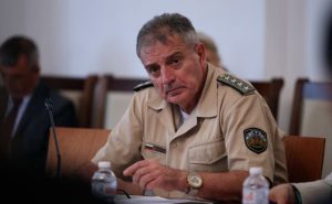 Адмирал Ефтимов: Догодина ще имаме поне 5 вертолета, готови да гасят пожари