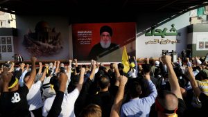 Израелската армия продължава да нанася удари срещу Бейрут