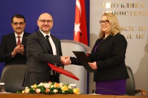 ЕК не откри нарушение в неизгодния договор на България с „БОТАШ“
