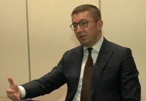 Македония заживя с нагласата, че България и Гърция са ѝ длъжни за всичко