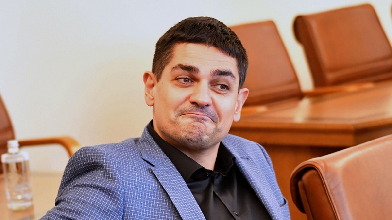 Мръсотии: Обръчите на Доган плащали на Руди Гела