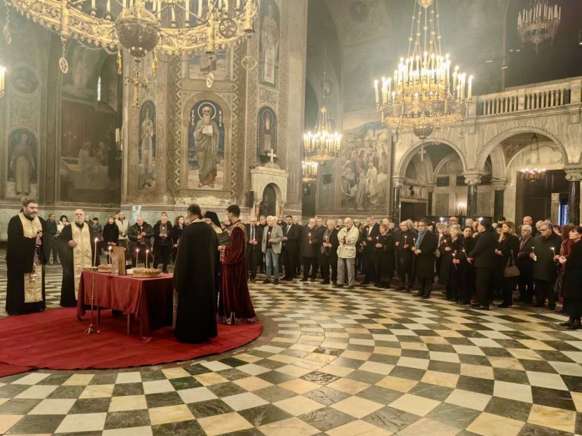 Станка Желева не иска патриарх Даниил и президента Радев на панихидата за д-р Желю Желев