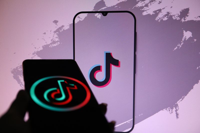 Тръмп иска 50% от ТикТок да са на американски инвеститори