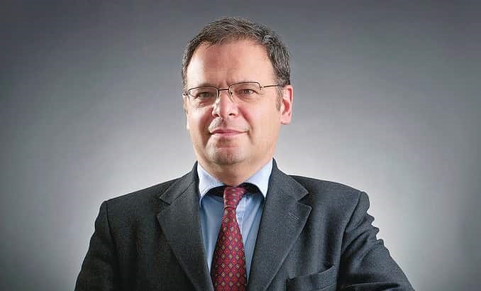 ХАОС! Бунт срещу министрите на ГЕРБ-ПП: зеленият Юлиан Попов бил пионка на Цеко Минев