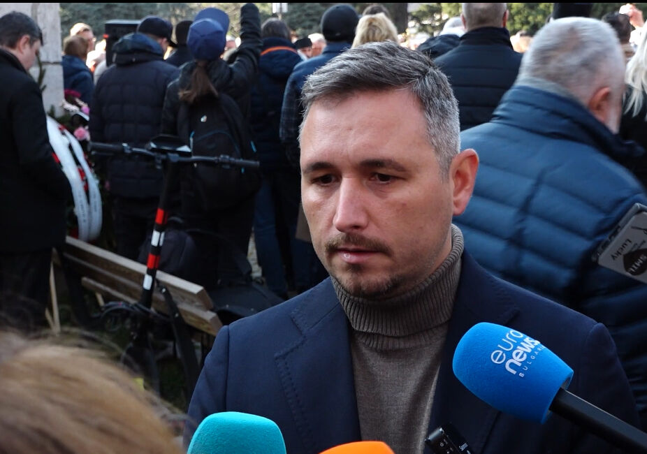Валентин Тончев от ДПС: В партиите от управленското мнозинство има разбиране, че пътят на България е в еврозоната! (ВИДЕО)