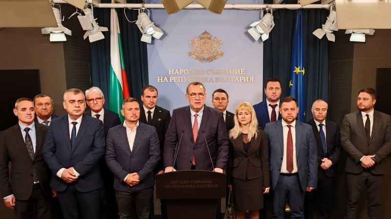 И ДПС-Доган е против изпращането на български войници в Украйна