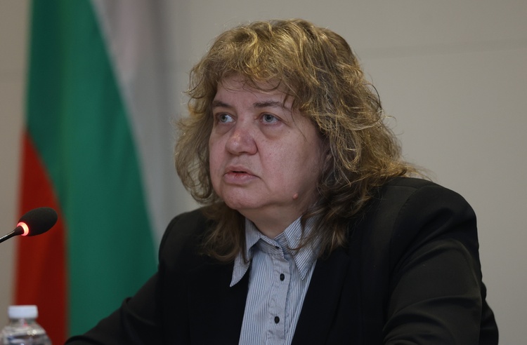 Киселова: Българските деца водят негативните европейски класации за употреба на цигари и алкохол