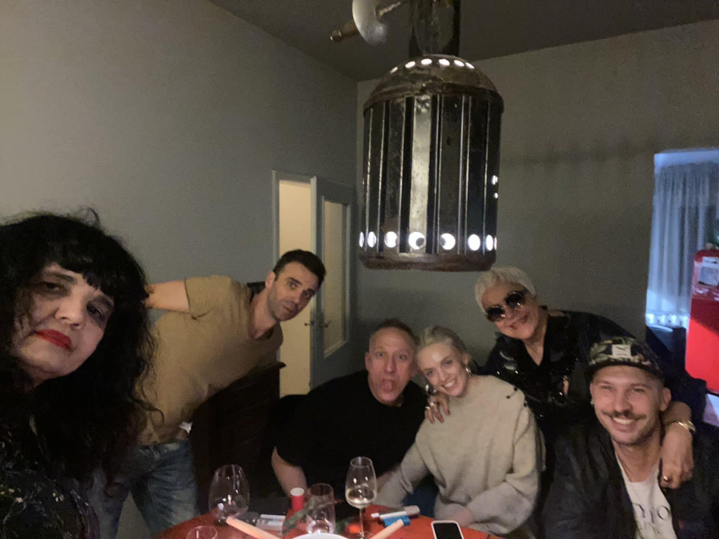 „Мой си е!“, обяви Анна Кошко и награби Деян Донков за „пакета“! (Радина се е облещила – СНИМКИ)