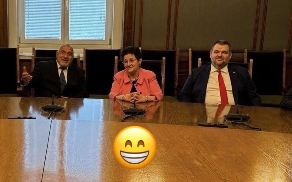 Пеевски пратил Людмила Петкова в АДФИ, за да рекетира червените кметове и да осигури Конгреса на БСП за своето прокси Атанас Зафиров!