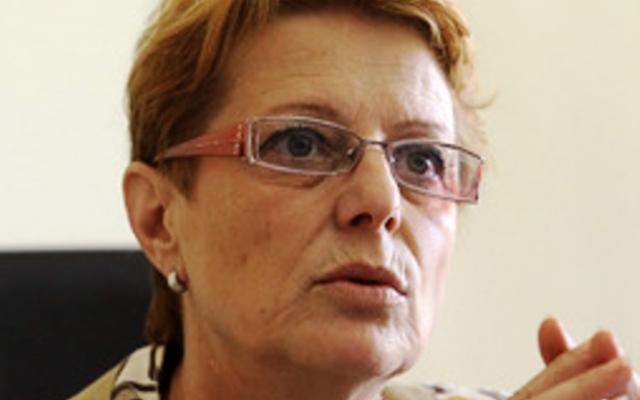 „Драми с дами” в регулаторите, валят брутални номинации