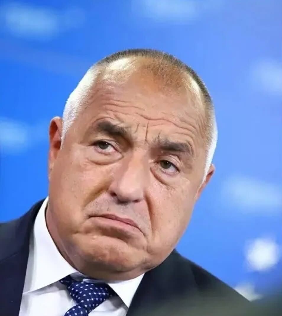 Защо Борисов не е тъжен и не му е гнусно, когато депутатите на авера му Пеевски обиждат журналисти “урод” и “боклук”?