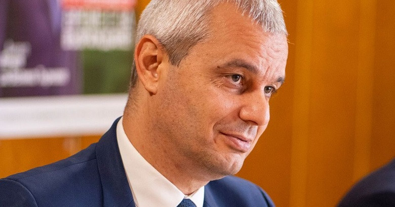 Копейкин вдига палат за 1 млн. лв. на морския бряг