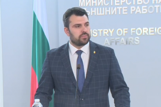 Никой от ГЕРБ-БСП & т.н. не искат ДПС-Доган, но те подкрепят правителството!