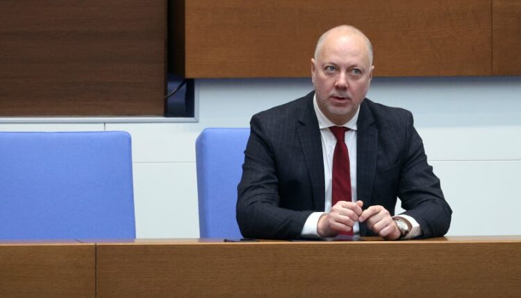Росен Желязков: Ние сме с Украйна