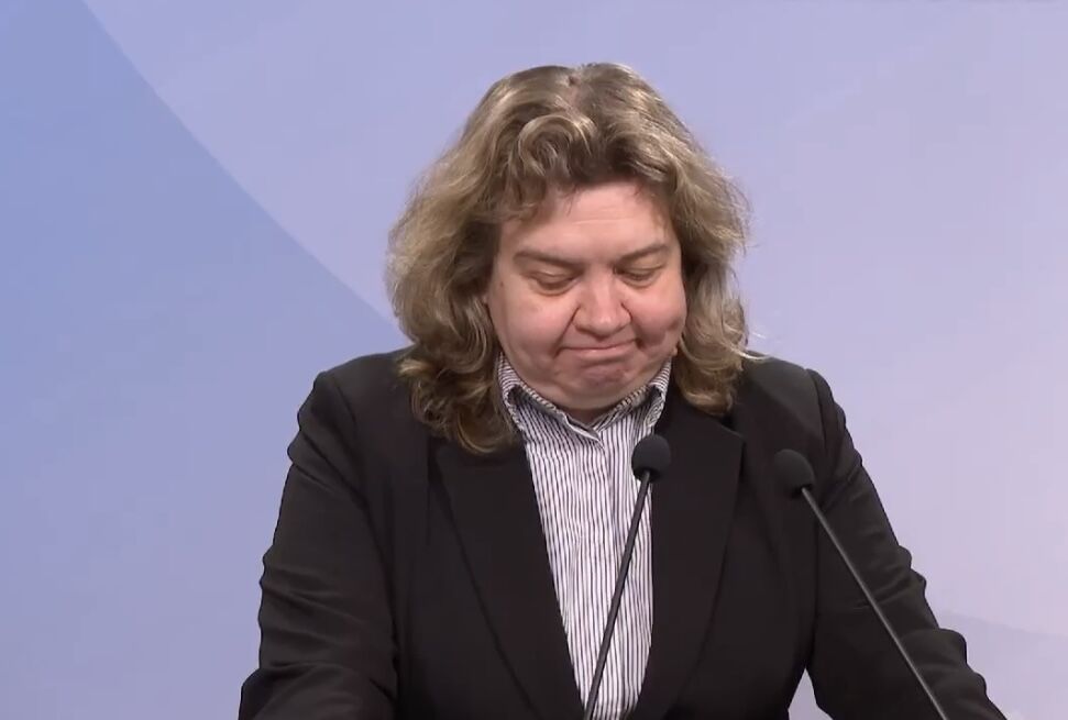Смачканата Киселова даде варианти за връщането на ПГ на Меч! Не коментира заплахите за убийство от Пеевски, а натискът към нея бил от професионалисти