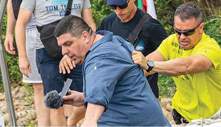Въпрос: Какво свързва Ивайло Мирч. с Ахмед Доган?