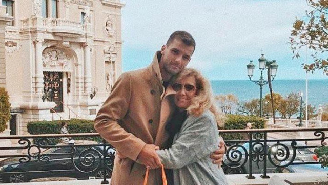 Гришо чака мама в Монако