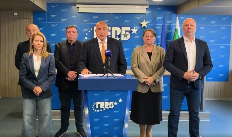 Борисов притеснен, че Брюксел е разтревожен от Референдума за еврото и зове парламентът бързо да го отхвърли! (Реакции)