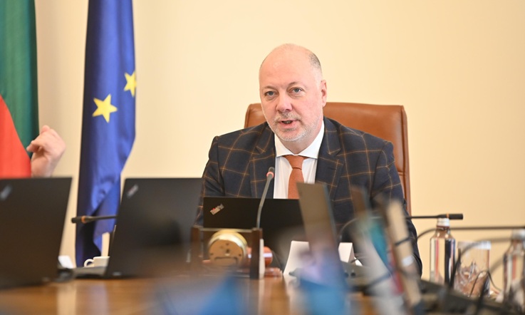 Властта показа документа, поискан от Делян Пеевски