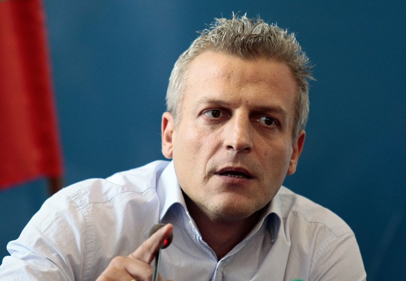 Пепи Москов: „Разяснителната“ кампания за еврото е малоумна, само дават храна на Радев