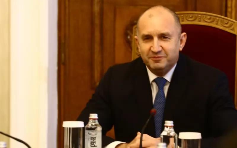 Президент – градител или разрушител…? С референдума Радев иска да срути партийната система