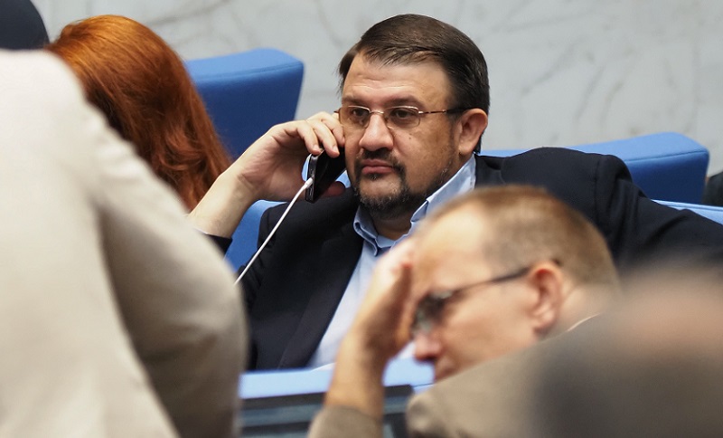 Властимир Ананиев плътно зад Ивайло Кукурин