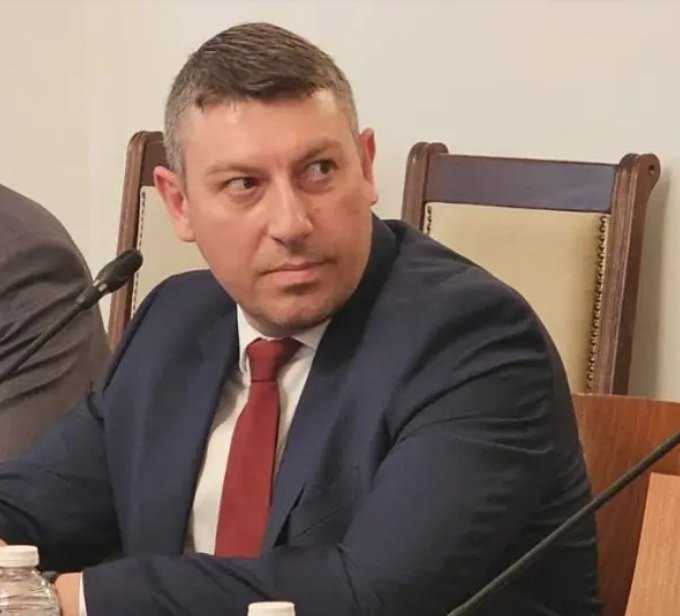 Деньо Денев оглави ДАНС, но като изпълняващ функциите председател