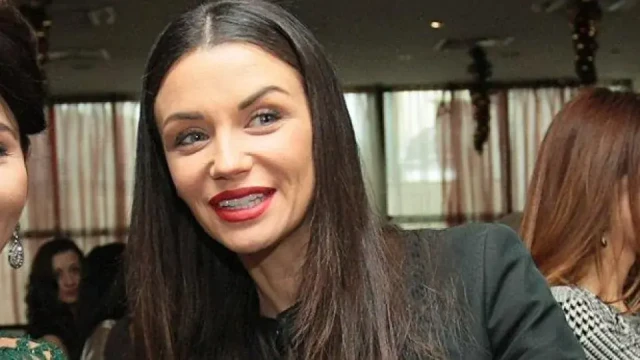 Зарязали Диляна Попова със съобщение