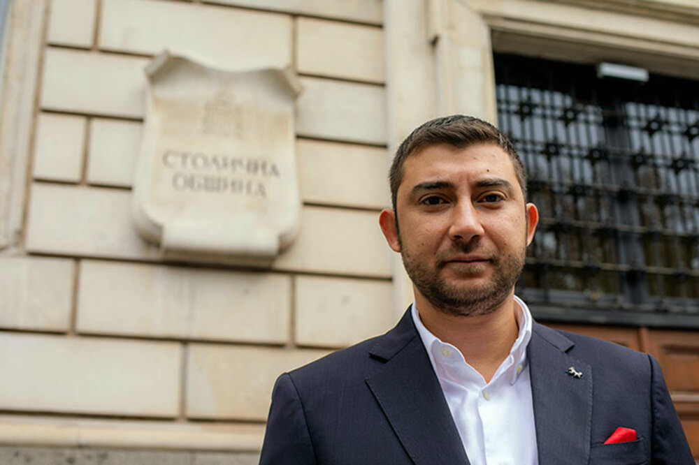 Карлос Контрера: Организира ли “Лукойл” картел и пречи ли за вноса на горива?