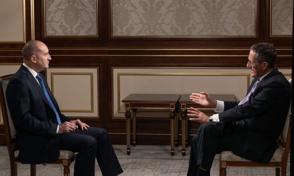 Румен Радев защити референдума за еврото пред CNN и подкрепи Тръмп за Украйна, но изрази съмнение, че Русия ще се откаже от новите си територии!