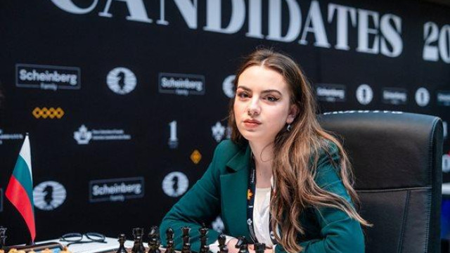 Шахматната царица Нургюл Салимова изпитва паника от самолети, но е заклет шоколадохолик!