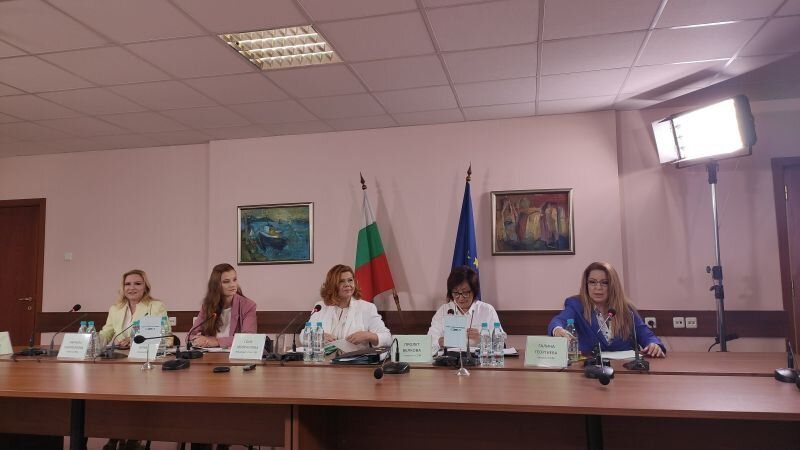 Вместо нов конкурс, СЕМ ще прегласува старите кандидати за шеф на БНТ