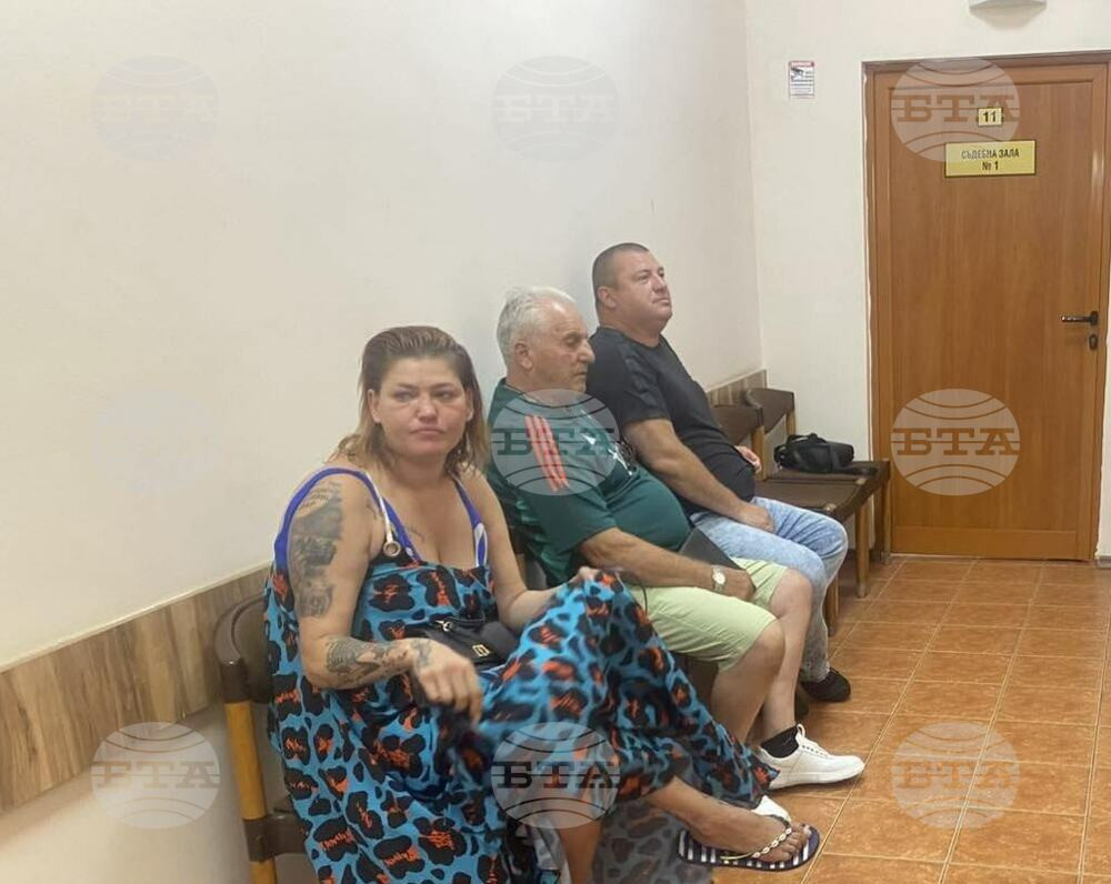 Жана Бергендорф КОПАЕ ДЪНОТО: Напада таксиджия и псува полицай! (видимо неадекватна е – ВИЖ ТУК)