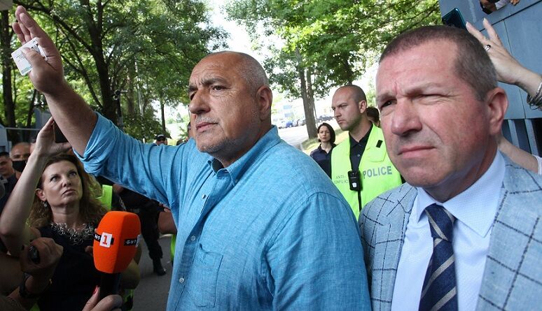 Менко Менков взе на ръчно управление ПГ на останките от АПС на Ахмед Доган!